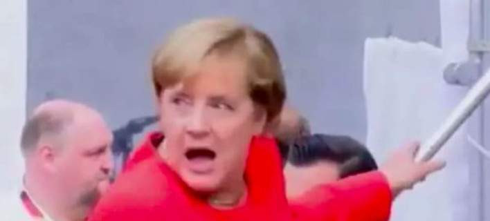 Πάλι με ντομάτες υποδέχτηκαν την Μέρκελ (βίντεο)